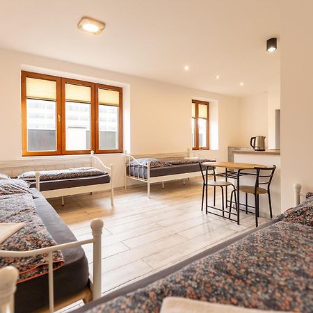 Apartmany Holiday 俄斯特拉发 外观 照片